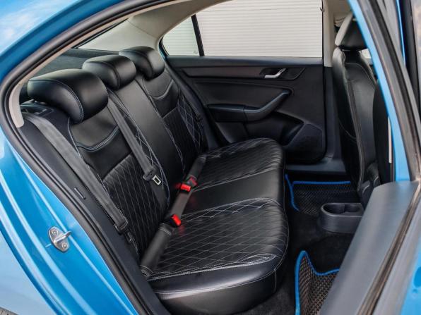 Skoda Rapid I с пробегом 2014 года, цена 940 000 рублей, 223663 км, лифтбек, Автокод Объявления
