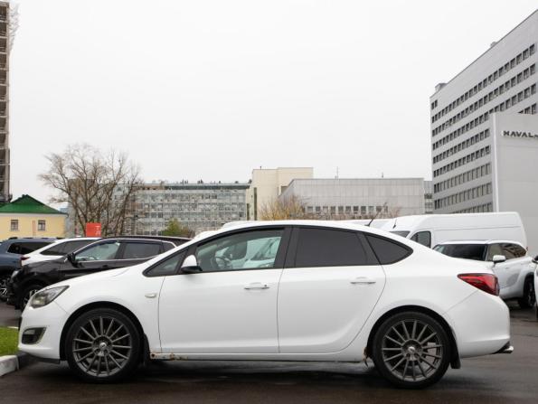 Opel Astra J Рестайлинг с пробегом 2013 года, цена 638 000 рублей, 301528 км, седан, Автокод Объявления