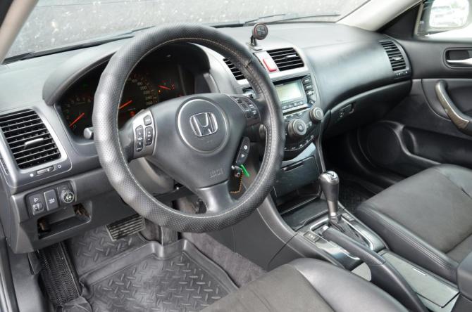 Honda Accord VII Рестайлинг с пробегом 2007 года, цена 739 900 рублей, 245643 км, седан, Автокод Объявления