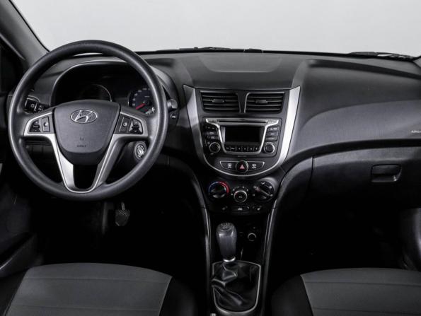 Hyundai Solaris I Рестайлинг с пробегом 2016 года, цена 949 000 рублей, 86053 км, хэтчбек, Автокод Объявления