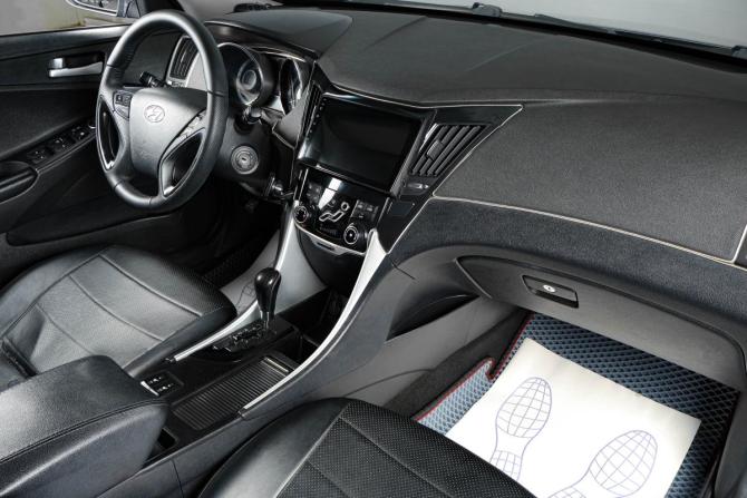 Hyundai Sonata VI (YF) с пробегом 2012 года, цена 1 159 000 рублей, 238000 км, седан, Автокод Объявления