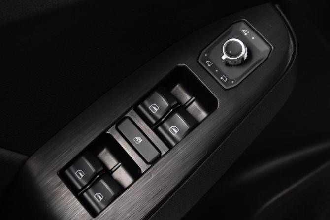 Haval Jolion I Рестайлинг с пробегом 2024 года, цена 2 399 000 рублей, 22000 км, внедорожник, Автокод Объявления