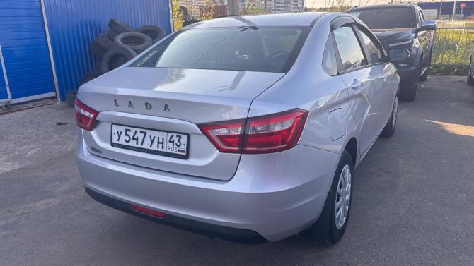 Lada (ВАЗ) Vesta I с пробегом 2021 года, цена 1 010 000 рублей, 77317 км, седан, Автокод Объявления