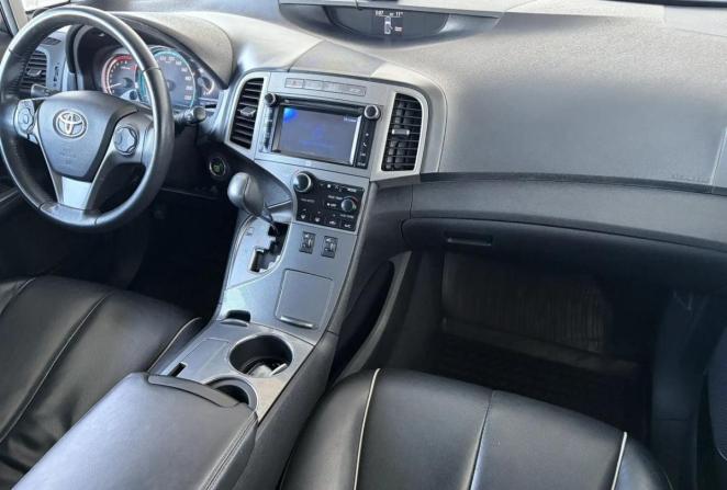 Toyota Venza I Рестайлинг с пробегом 2013 года, цена 2 195 000 рублей, 146799 км, внедорожник, Автокод Объявления