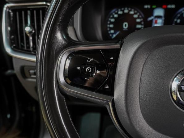 Volvo S90 II Рестайлинг с пробегом 2020 года, цена 3 289 000 рублей, 152613 км, седан, Автокод Объявления