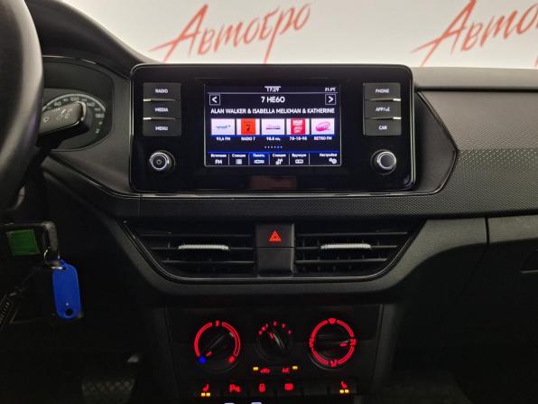 Volkswagen Polo VI с пробегом 2022 года, цена 1 449 000 рублей, 109777 км, лифтбек, Автокод Объявления