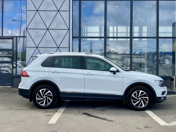 Volkswagen Tiguan II с пробегом 2018 года, цена 2 199 000 рублей, 135361 км, внедорожник, Автокод Объявления