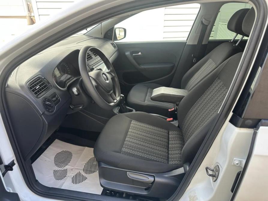 Volkswagen Polo V Рестайлинг Оренбург  - изображение 8