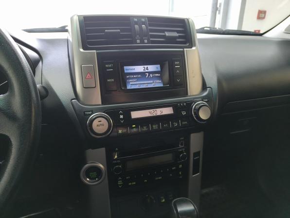 Toyota Land Cruiser Prado 150 Series с пробегом 2012 года, цена 2 750 000 рублей, 204000 км, внедорожник, Автокод Объявления