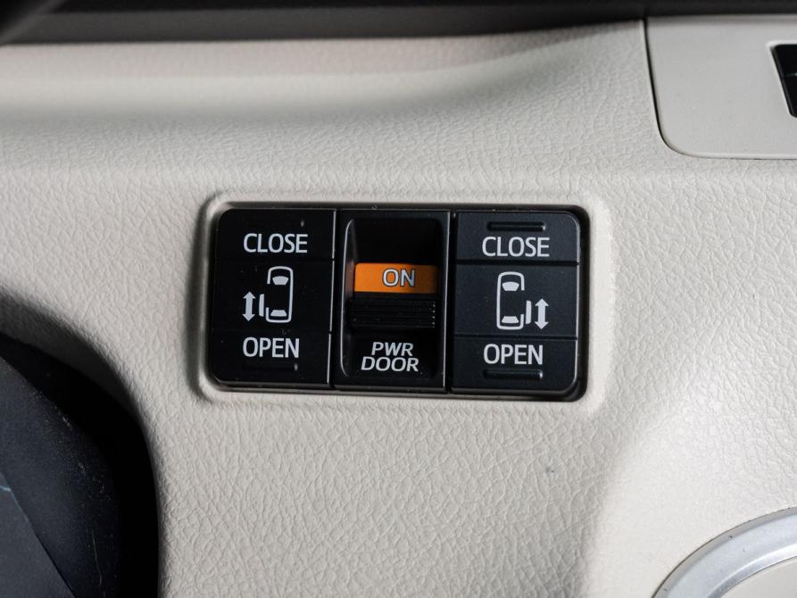 Toyota Sienta II Тюмень  - изображение 15