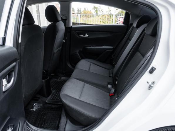 Kia Rio IV Рестайлинг с пробегом 2021 года, цена 1 285 000 рублей, 89666 км, седан, Автокод Объявления