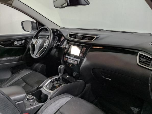 Nissan Qashqai II с пробегом 2017 года, цена 1 990 000 рублей, 86950 км, внедорожник, Автокод Объявления