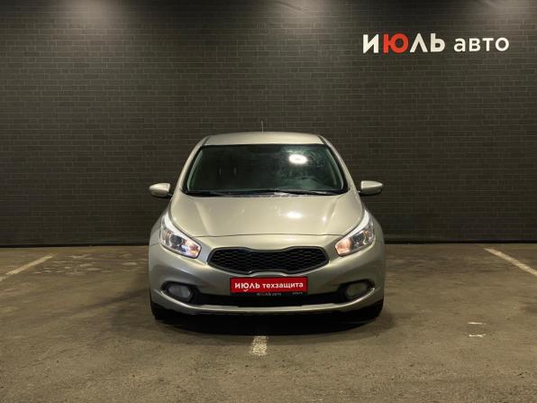 Kia Ceed II с пробегом 2012 года, цена 830 000 рублей, 265658 км, хэтчбек, Автокод Объявления