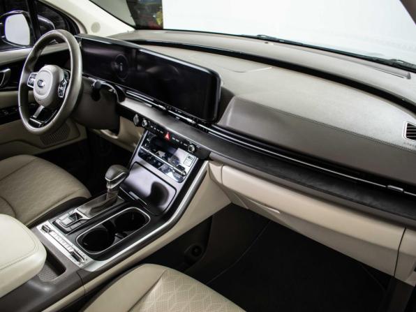 Kia Carnival IV с пробегом 2021 года, цена 3 955 000 рублей, 71955 км, минивэн, Автокод Объявления