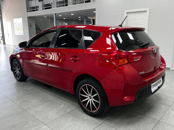 Toyota Auris II с пробегом 2013 года, цена 890 000 рублей, 179650 км, хэтчбек, Автокод Объявления