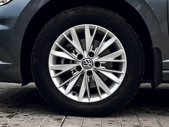 Volkswagen Jetta VII с пробегом 2020 года, цена 2 290 000 рублей, 27602 км, седан, Автокод Объявления