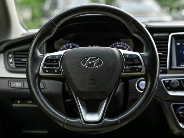 Hyundai Sonata VII (LF) Рестайлинг с пробегом 2018 года, цена 1 690 000 рублей, 117347 км, седан, Автокод Объявления