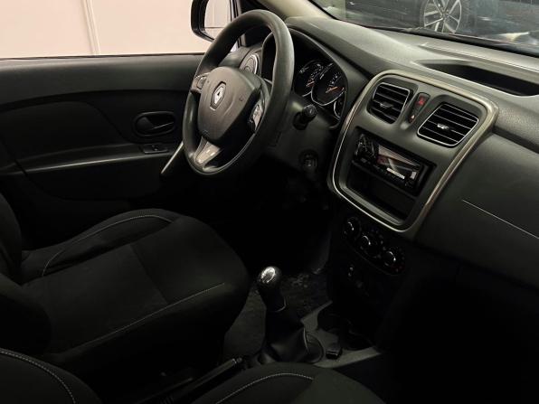 Renault Sandero II с пробегом 2017 года, цена 720 000 рублей, 158000 км, хэтчбек, Автокод Объявления