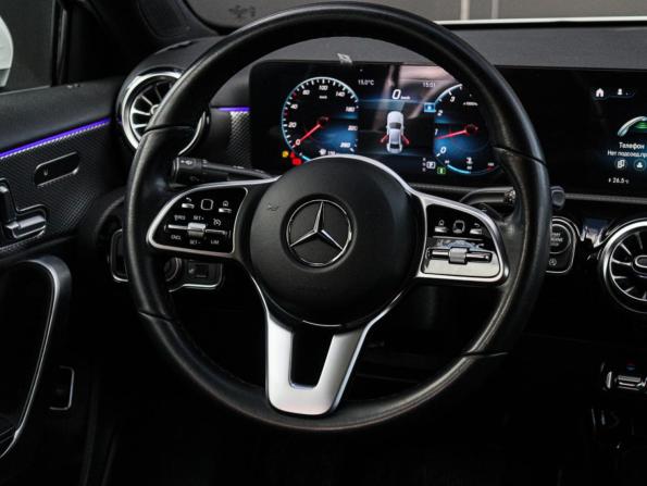 Mercedes-Benz A-Класс IV (W177) с пробегом 2021 года, цена 3 390 000 рублей, 64800 км, седан, Автокод Объявления