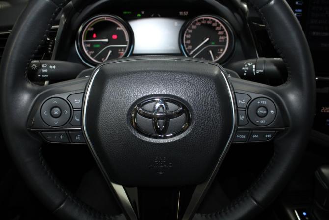 Toyota Camry VIII (XV70) Рестайлинг с пробегом 2022 года, цена 4 000 000 рублей, 5126 км, седан, Автокод Объявления