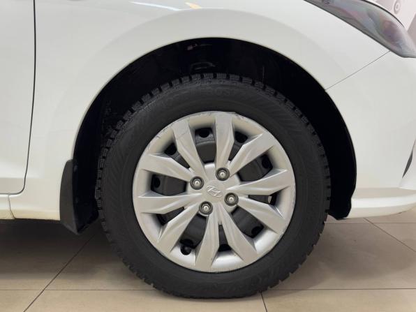 Hyundai Solaris II Рестайлинг с пробегом 2020 года, цена 1 300 000 рублей, 113602 км, седан, Автокод Объявления