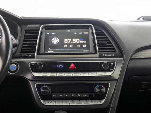 Hyundai Sonata VII (LF) Рестайлинг с пробегом 2017 года, цена 1 590 000 рублей, 148080 км, седан, Автокод Объявления