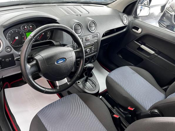Ford Fusion I Рестайлинг с пробегом 2007 года, цена 595 000 рублей, 106248 км, хэтчбек, Автокод Объявления
