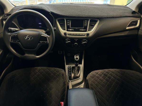 Hyundai Solaris II Рестайлинг с пробегом 2021 года, цена 1 689 000 рублей, 49475 км, седан, Автокод Объявления