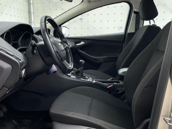 Ford Focus III Рестайлинг с пробегом 2017 года, цена 1 350 000 рублей, 78249 км, хэтчбек, Автокод Объявления