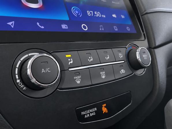 Nissan Rogue II Рестайлинг с пробегом 2016 года, цена 1 790 000 рублей, 173484 км, внедорожник, Автокод Объявления
