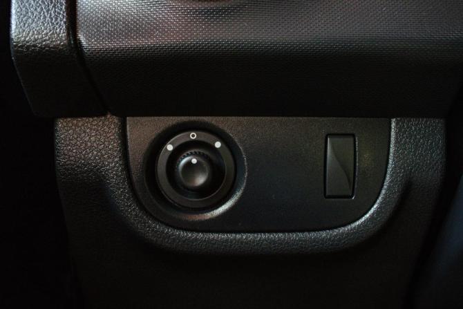 Renault Sandero II с пробегом 2017 года, цена 929 000 рублей, 97231 км, хэтчбек, Автокод Объявления