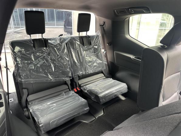 Toyota Land Cruiser 300 Series с пробегом 2026 года, цена 15 600 000 рублей, 16 км, внедорожник, Автокод Объявления
