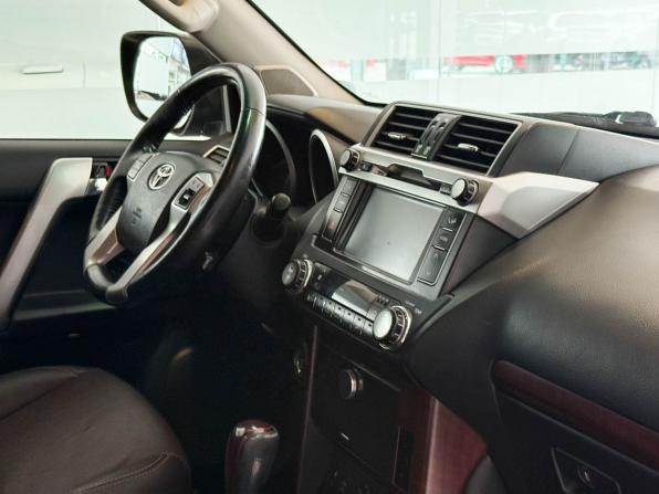 Toyota Land Cruiser Prado 150 Series Рестайлинг 1 с пробегом 2016 года, цена 3 575 000 рублей, 181167 км, внедорожник, Автокод Объявления