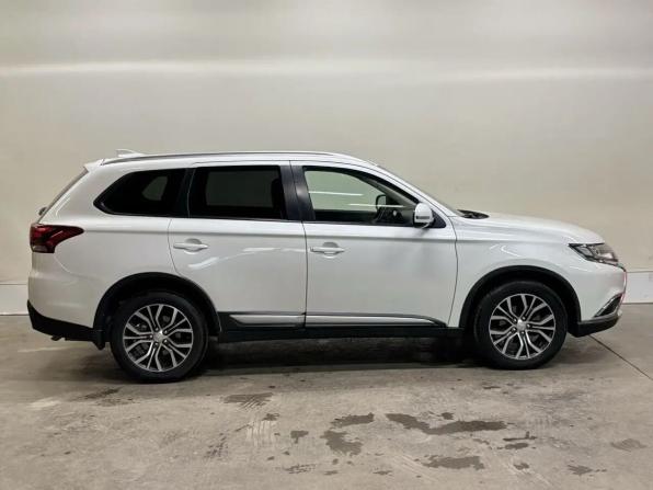 Mitsubishi Outlander III Рестайлинг 3 с пробегом 2018 года, цена 1 757 000 рублей, 179794 км, внедорожник, Автокод Объявления
