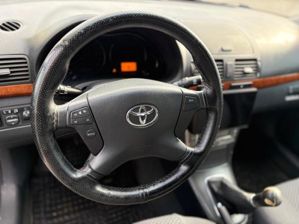 Toyota Avensis II Рестайлинг с пробегом 2006 года, цена 612 000 рублей, 234483 км, седан, Автокод Объявления