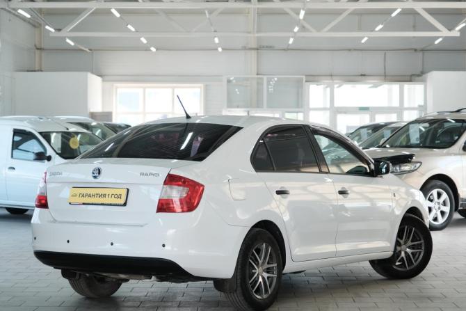 Skoda Rapid I с пробегом 2014 года, цена 729 000 рублей, 193300 км, лифтбек, Автокод Объявления