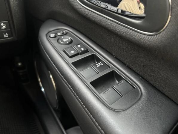 Honda Vezel I Рестайлинг с пробегом 2020 года, цена 1 749 000 рублей, 131135 км, внедорожник, Автокод Объявления