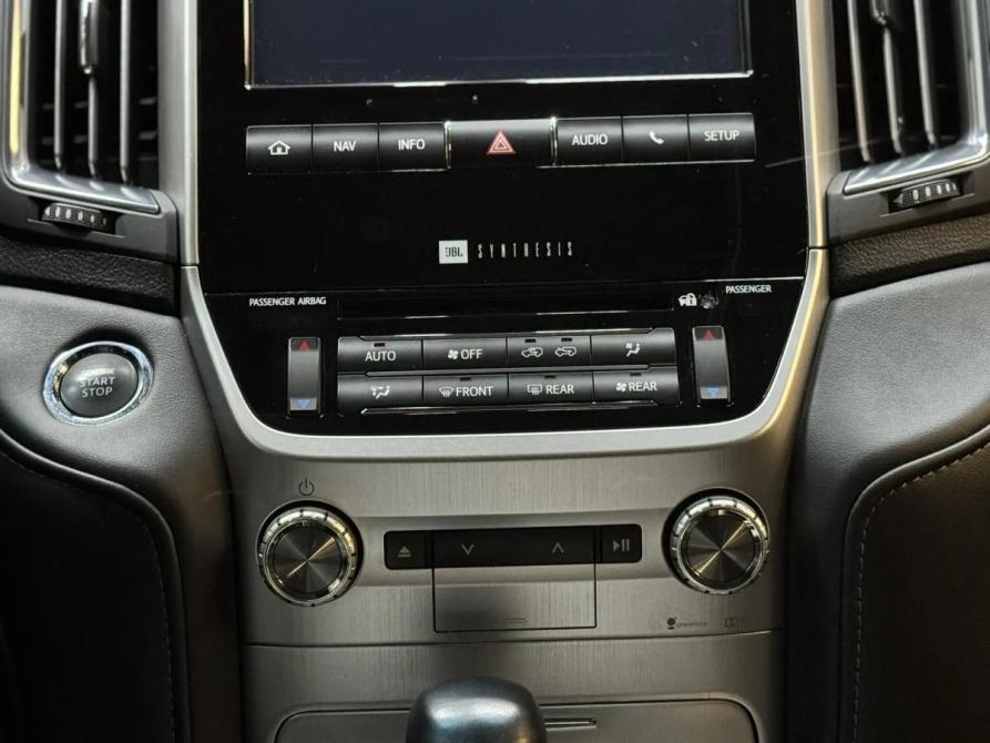Toyota Land Cruiser 200 Series Рестайлинг 2 Красноярск  - изображение 22