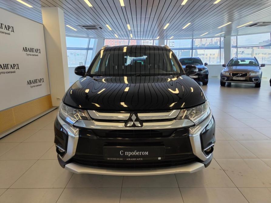Mitsubishi Outlander III Рестайлинг 2 Санкт-Петербург  - изображение 3