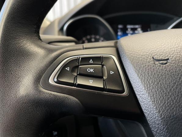 Ford Focus III Рестайлинг с пробегом 2018 года, цена 1 334 000 рублей, 76072 км, хэтчбек, Автокод Объявления