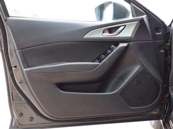 Mazda 3 III (BM) Рестайлинг с пробегом 2016 года, цена 950 000 рублей, 288451 км, хэтчбек, Автокод Объявления