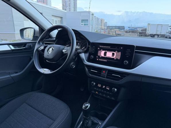 Skoda Rapid II с пробегом 2020 года, цена 1 395 000 рублей, 141579 км, лифтбек, Автокод Объявления