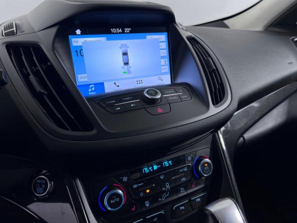 Ford Kuga II Рестайлинг с пробегом 2017 года, цена 1 330 000 рублей, 142500 км, внедорожник, Автокод Объявления