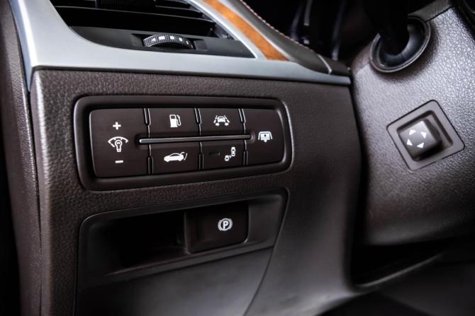 Hyundai Genesis II с пробегом 2014 года, цена 1 999 000 рублей, 182362 км, седан, Автокод Объявления