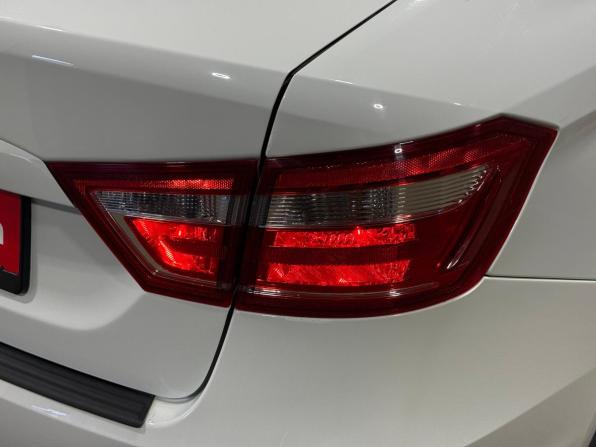 Lada (ВАЗ) Vesta I с пробегом 2018 года, цена 800 000 рублей, 93833 км, седан, Автокод Объявления