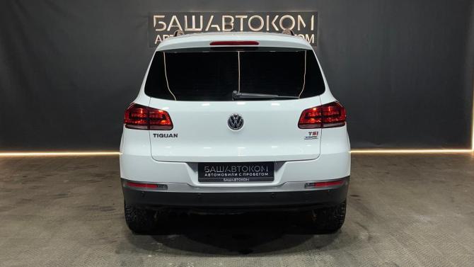Volkswagen Tiguan I Рестайлинг с пробегом 2016 года, цена 1 435 000 рублей, 137015 км, внедорожник, Автокод Объявления