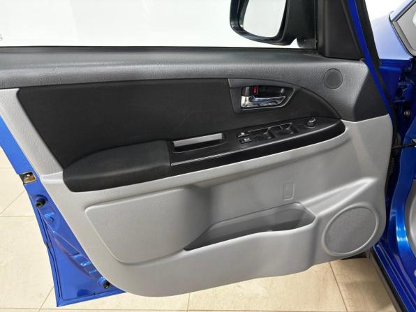 Suzuki SX4 I (Classic) Рестайлинг с пробегом 2011 года, цена 950 000 рублей, 153874 км, хэтчбек, Автокод Объявления