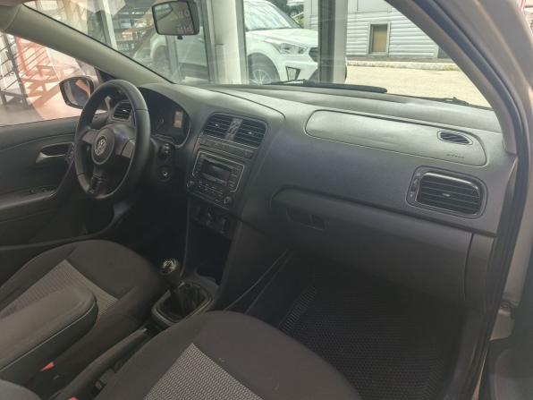 Volkswagen Polo V Рестайлинг с пробегом 2015 года, цена 778 000 рублей, 204949 км, седан, Автокод Объявления