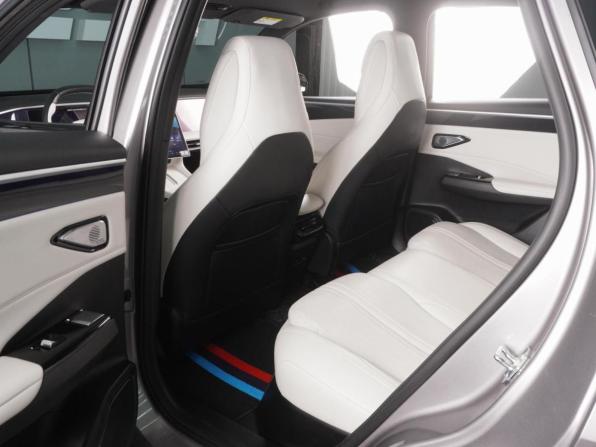 Geely Galaxy L7 с пробегом 2023 года, цена 3 590 000 рублей, 40039 км, внедорожник, Автокод Объявления
