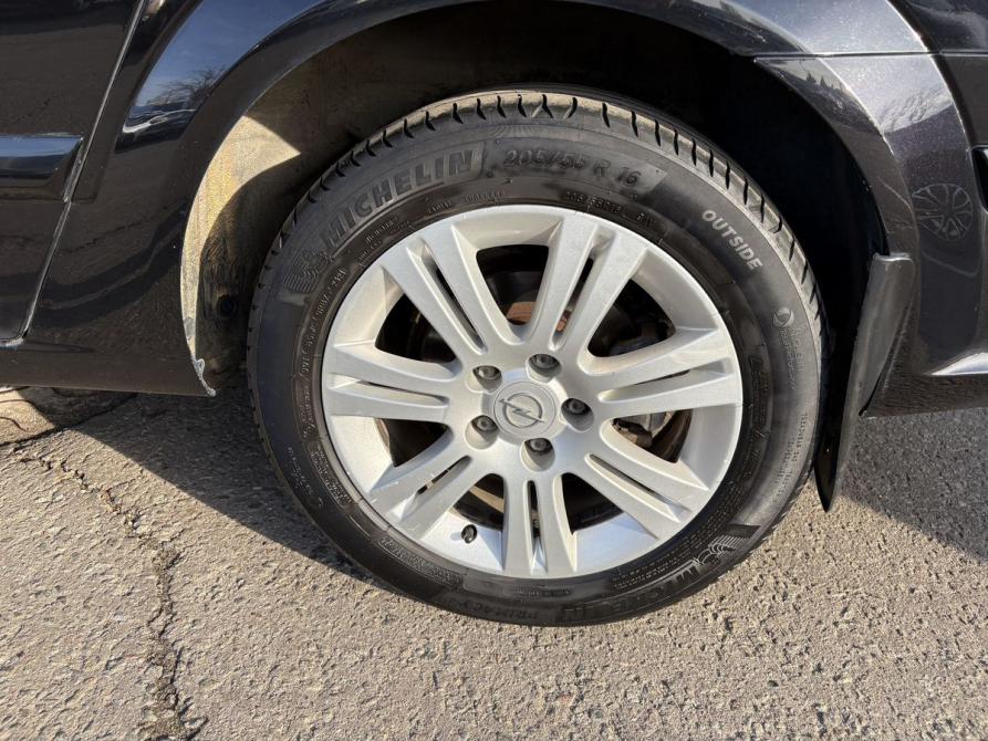 Opel Astra H Рестайлинг Москва  - изображение 12